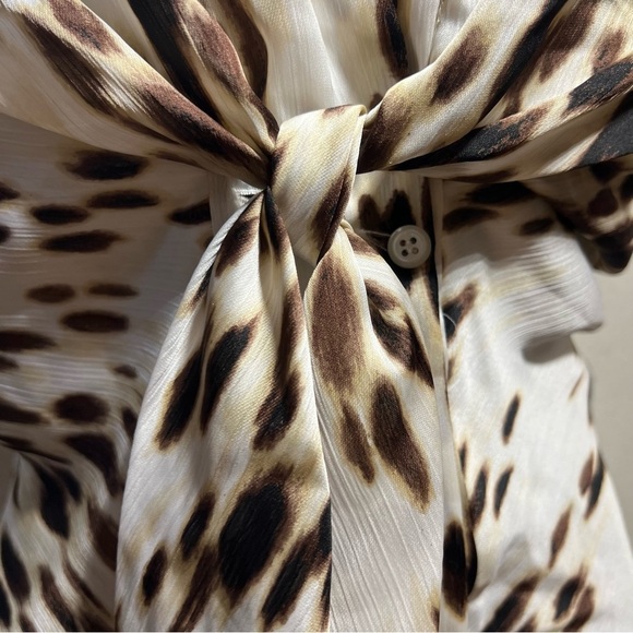 Kasper Brown White Black Cheetah Print Tie Front Blouse - Picture 3 of 5